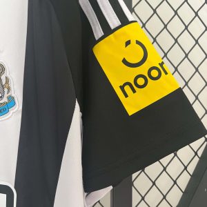 2024/2025 Newcastle United Home Soccer Jersey 1:1 Thai Quality