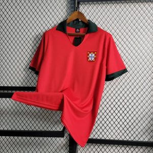 1972 Retro Portugal Home Football Shirt